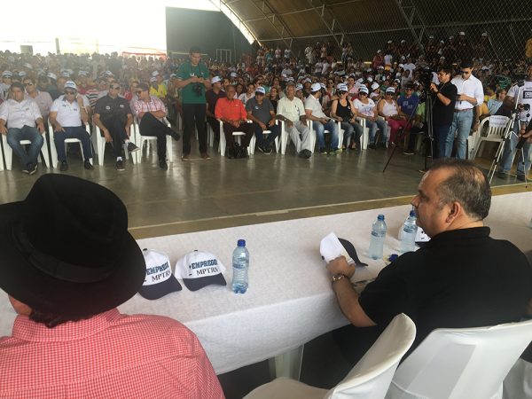 O evento reuniu trabalhadores e colaboradores das pequenas facções de diversos municípios do Estado - Divulgação