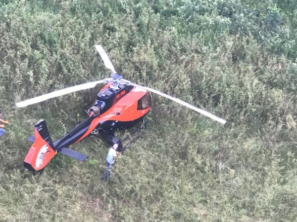 Helicóptero usado em ataque a Gegê do Mangue foi achado em área de mata de Fernandópolis, no interior de SP (Foto: Divulgação)