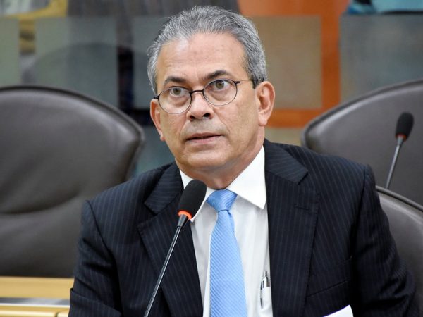 A reinstalação atende a um pedido do deputado estadual Hermano Morais (MDB) à Mesa Diretora da Casa — Foto: João Gilberto