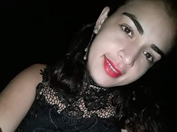 Hinara Myllena, de 20 anos, foi encontrada morta dentro de casa em Serra do Mel, RN — Foto: Redes sociais