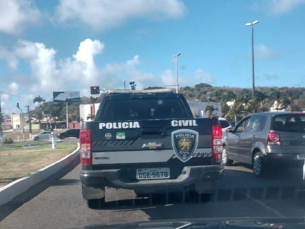 Homem foi preso pela Polícia Civil em hotel em Ponta Negra, na Zona Sul de Natal — Foto: Divulgação/Polícia Civil
