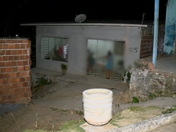 Roberto Gomes da Silva, de 30 anos, foi morto após levar 14 facadas do irmão — Foto: Reprodução
