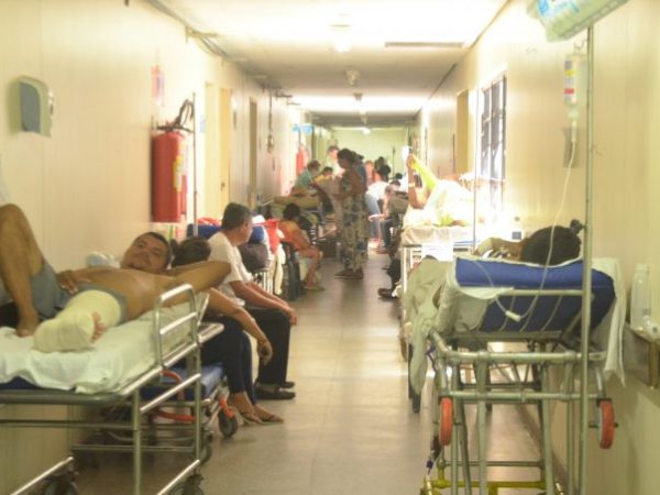 Ação acontece após o Agora RN mostrar, em reportagem que as análises foram suspensas no maior hospital do Estado — Foto: José Aldenir / Agora RN
