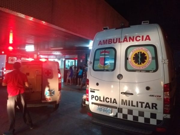 Policial Fernando Antônio Azevedo Rodrigues foi levado para o Hospital Walfredo Gurgel, em Natal — Foto: Acson Freitas/Inter TV Cabugi