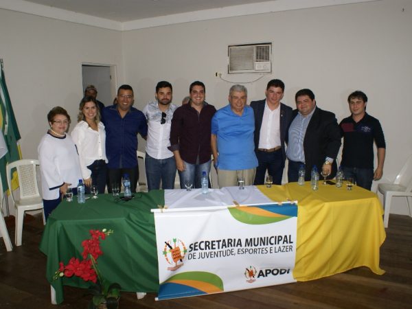 Garibaldi participou do lançamento que reuniu autoridades municipais de diversas cidades e jovens no auditório da Casa Popular – Foto: Divulgação/Assessoria