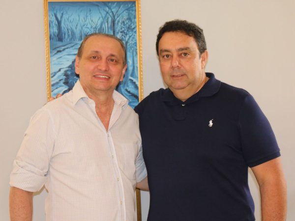 Antônio Jácome e o prefeito de Espírito Santo Fernando Teixeira (Foto: Divulgação)