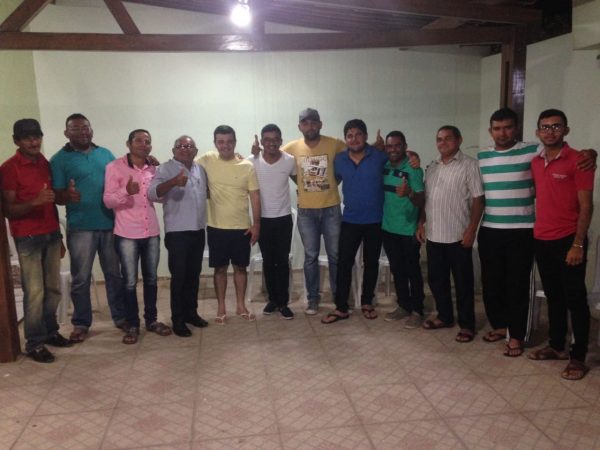 Pastor da Assembleia de Deus com familiares e amigos, aderiram ao projeto de Dr. Tiago Almeida (Foto: Divulgação)