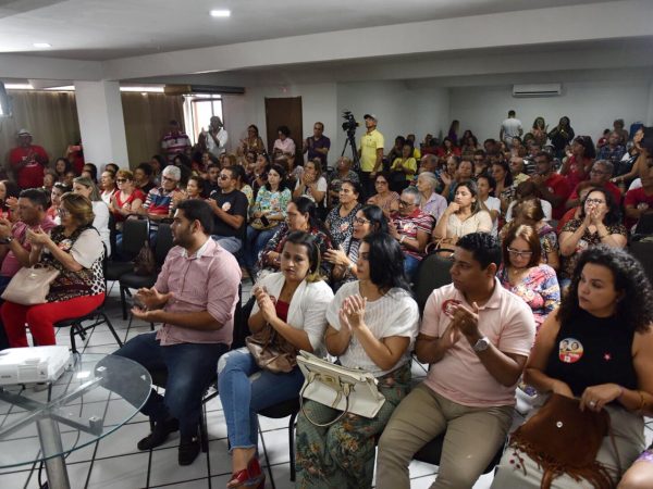 Fátima coordena a Frente Parlamentar em Defesa do Artesanato no Senado (Foto: Divulgação)