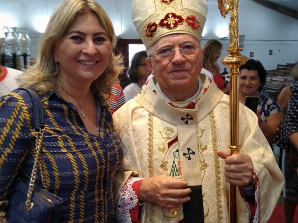Prefeita Shirley Targino e o arcebispo metropolitano de Natal, Dom Jaime — Foto: Divulgação