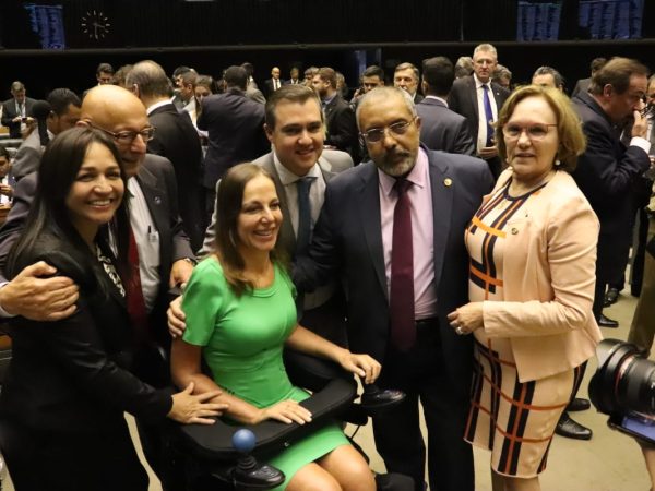 Zenaide foi uma das parlamentares que articulou, a votação que acabou por derrubar o veto dado pelo presidente, Jair Bolsonaro — Foto: Assessoria.