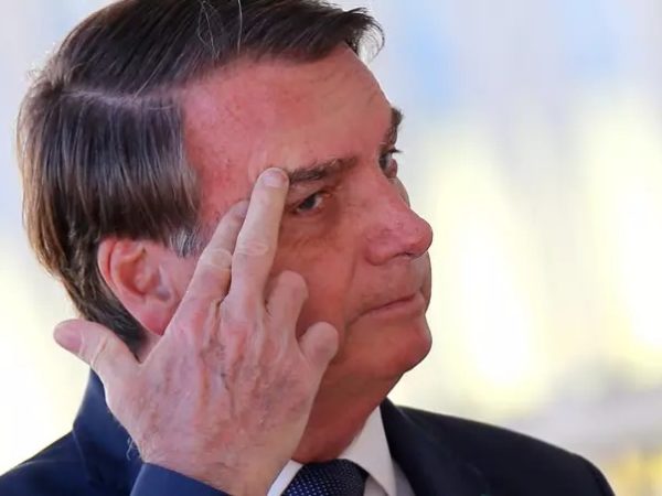 Presidente diz que só vai tomar o imunizante contra a Covid-19 depois 'que o último brasileiro for vacinado'. — Foto: Adriano Machado/Reuters