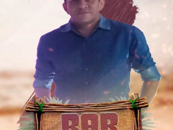 Bar do Bardo Buchudinho apresenta o cantor Milson Reis para animar o público presente. — Foto: Chameleon Arte Gráfica