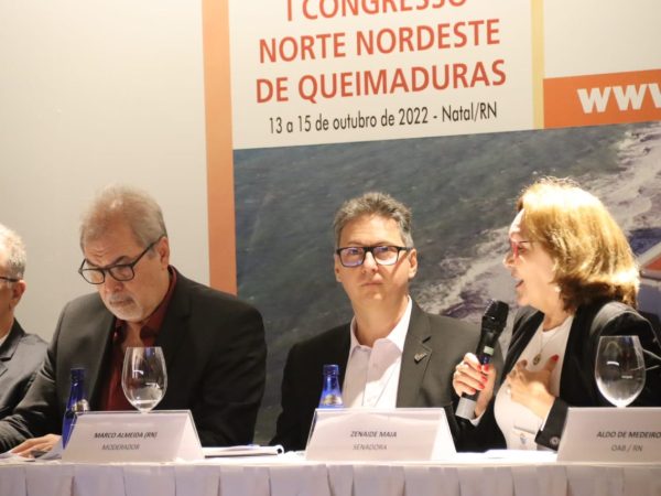 O evento contou com a presença de profissionais e acadêmicos da área da saúde no Hotel Barreira Roxa. — Foto: Divulgação