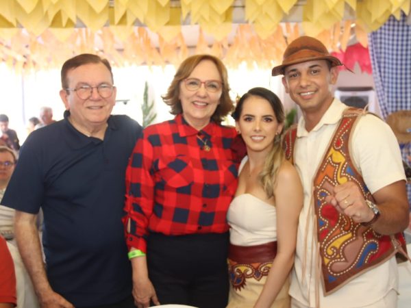 Zenaide estava acompanhada do secretário Jaime Calado e foi convidada pelo prefeito Alysson Bezerra. — Foto: Divulgação