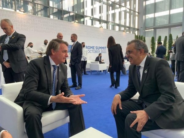 Bolsonaro e Queiroga estão em Roma onde participaram da reunião da cúpula do G20. — Foto: Tedros Adhanon/Twitter - 31.out.2021