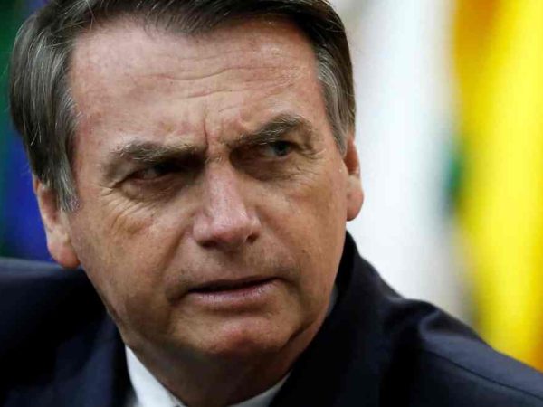 Bolsonaro se emocionou ao falar do assunto e chegou a chorar — Foto: © Reuters