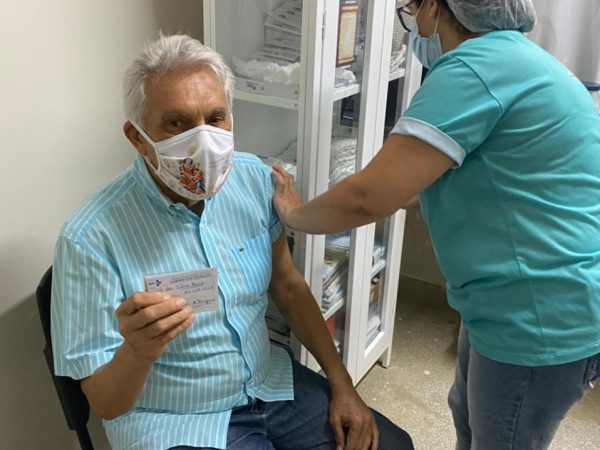 Para João Maia, o momento tão esperado pela vacina chegou! — Foto: Divulgação