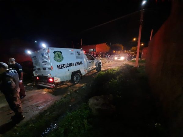 Crime aconteceu na noite de sábado (2) no bairro Santo Antônio em Mossoró — Foto: Marcelino Neto/O Câmera