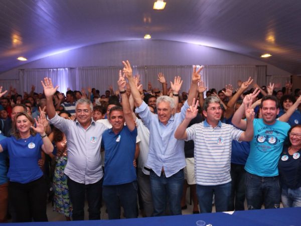 O candidato a vice-governador Tião Couto (PR) também participou ativamente da reunião (Divulgação)