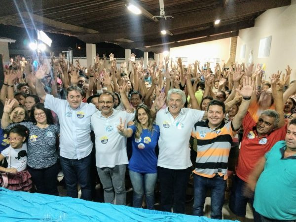 Multidão participa de reunião com a presença de João Maia em Santa Cruz (Divulgação)
