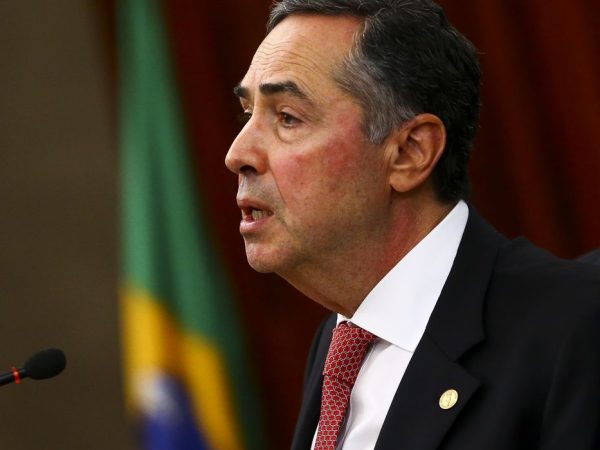 Presidente do TSE, o ministro questionou declarações de Bolsonaro sobre insegurança do processo eleitoral — Foto: © Marcelo Camargo/Agência Brasil