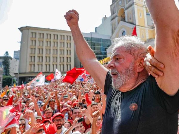 Com a decisão, o ex-presidente Lula recupera os direitos políticos e volta a ser elegível.  — Foto: © Ricardo Stuckert