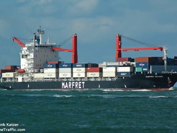 Marfret Guyane atraca nesta sábado no porto de Natal — Foto: Frank Katzer/Marine Traffic.com
