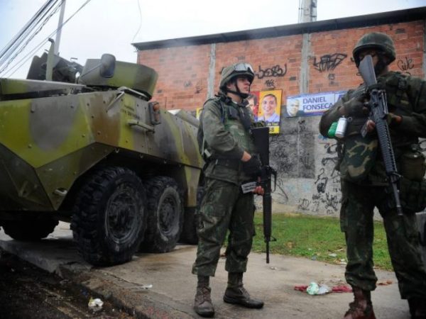 Intervenção fará com que o Exército assuma a segurança pública do Estado (Tânia Rêgo/Agência Brasil)