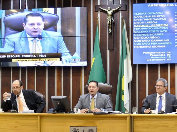 Deputados que integram Mesa Diretora da Assembleia Legislativa teriam se omitido em investigação contra Rita das Mercês, de acordo com MP (Foto: Eduardo Maia / ALRN)