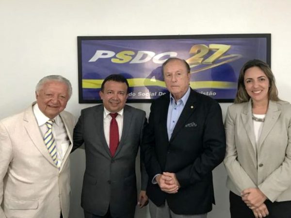 Dr. Joanilson Rêgo, Odair Diniz, José Maria Eymael e Ana Paula (Foto: Divulgação/Assessoria)