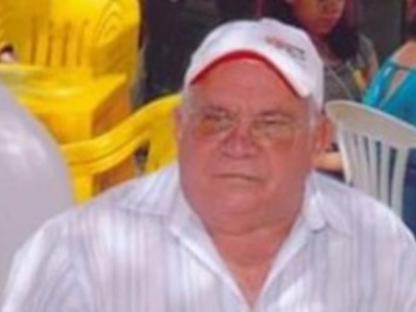 Odontólogo-e-ex-vice-prefeito-de-Caic´ó-Vicente-Macedo-Neto-morreu-em-Caicó-Foto-Arquivo-de-Família-696x426-250x153