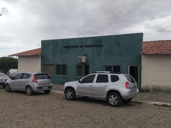 Operação do MP cumpriu mandados de busca e apreensão em prédios da Prefeitura de Extremoz, na Grande Natal — Foto: Ediana Miralha/Inter TV Cabugi