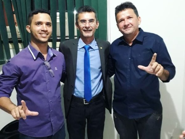 Deputado Francisco do PT com Pablo e Zulamar: apoio a decisão de lançar candidato próprio — Foto: Divulgação