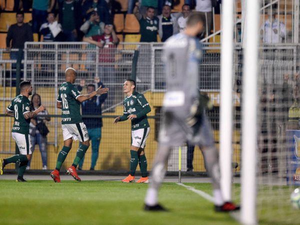 Gustavo Gómez, Deyverson, Raphael Veiga e Hyoran marcaram os gols palestrinos — Foto: Sergio Barzaghi/Gazeta Press