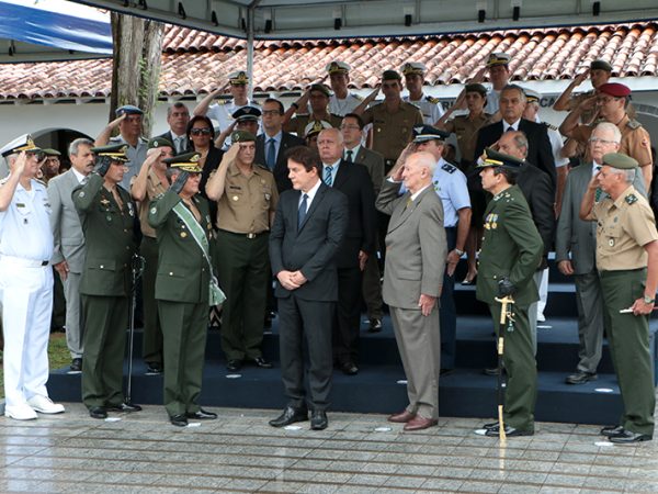 Robinson destacou a importante parceria do governo com o Exército Brasileiro (Foto: Demis Roussos)