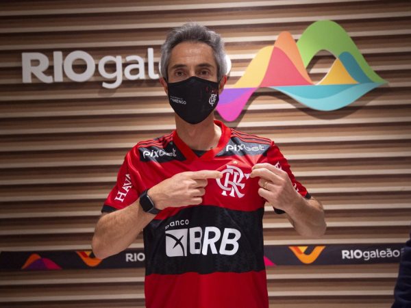 Paulo Sousa já foi ao Ninho do Urubu para conhecer o CT do Mais Querido. — Foto: Alexandre Vidal/Flamengo