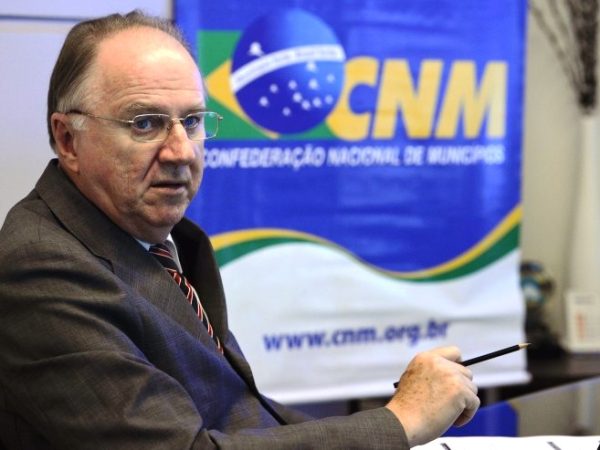 Presidente da Confederação Nacional dos Municípios (CNM), Paulo Ziulkoski