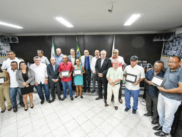 Solenidade foi proposta pelo deputado Souza que é presidente da Frente Parlamentar em Defesa do Setor Pesqueiro e Aquícola do RN — Foto: Eduardo Maia