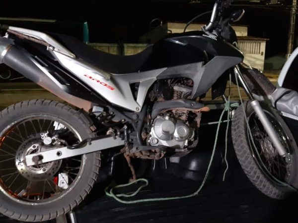 Polícia encontrou moto roubada em Ceará-Mirim. Criminoso foi preso e reconhecido pela vítima — Foto: Sérgio Henrique Santos/Inter TV Cabugi