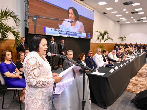 Governadora agradeceu o voto de confiança que recebeu dos eleitores e destacou a história das mulheres potiguares na política — Foto: João Gilberto