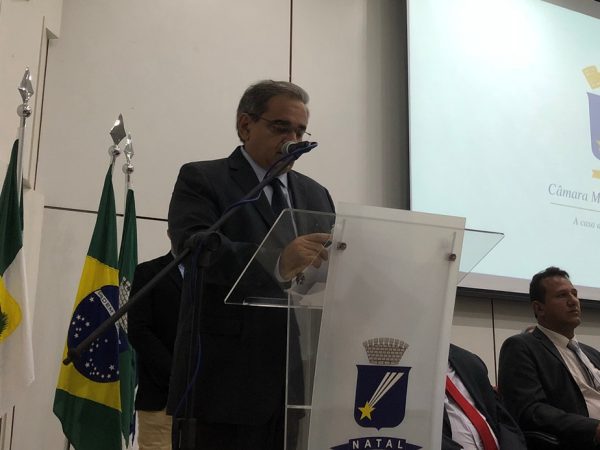 Álvaro Dias prometeu um mandato focado no gerenciamento do dinheiro público (Foto: Blog do Heitor Gregório)