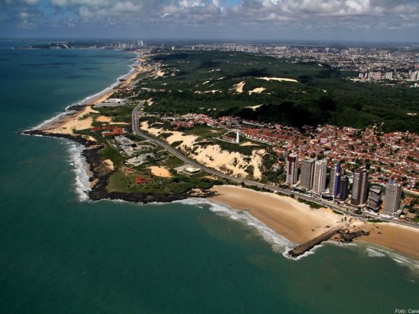 Vista aérea da Praia de Areia Preta, em Natal — Foto: Canindé Soares/Cedida