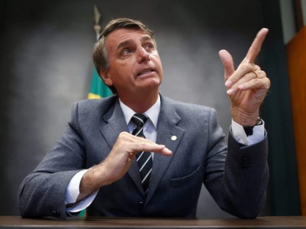 Jair Bolsonaro (PSL) divulgou a novidade pelo Twitter — Foto: Igo Estrela/Estadão
