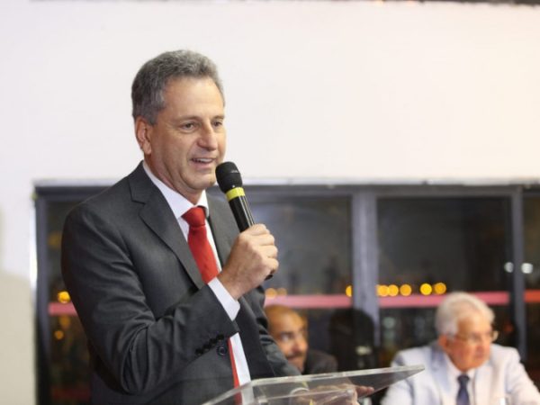 Presidente Rodolfo Landim é cobrado por explicações — Foto: fotoBR/CRF