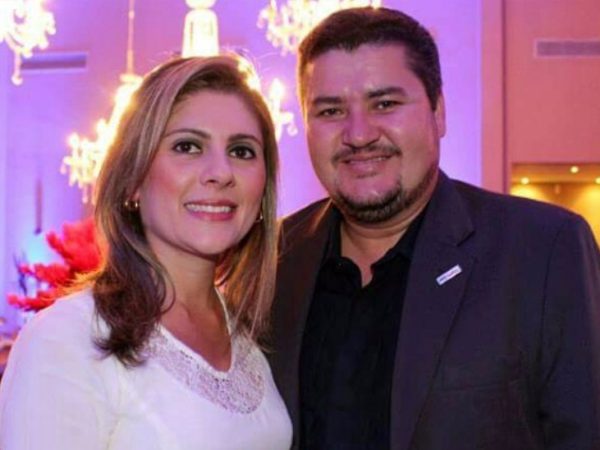 Presidente do PHS e a mulher, Lorena, que morreu em acidente (Foto: Reprodução)