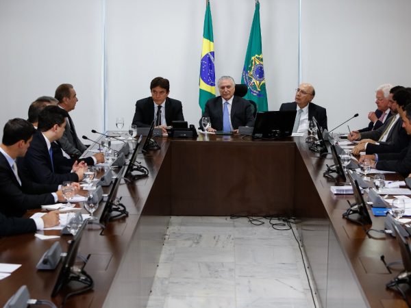 Reunião com bancada e presidente Temer em Brasília (Foto: Alan Santos)