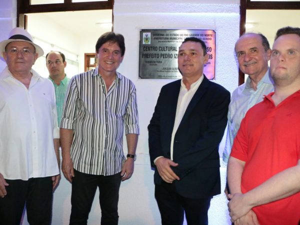 Parlamentar esteve ao lado do governador Robinson Faria e do prefeito Amazan Silva (Foto: Divulgação/Assessoria)