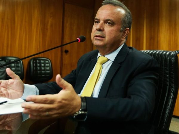 Ministro reclama de preconceito com o Nordeste e afirma que Brasil tem dívida história com a região — Foto: Valter Campanato/Agência Brasil