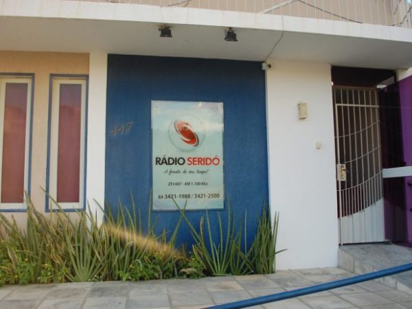 RÁDIO-SERIDÓ-AM-1200-696x463