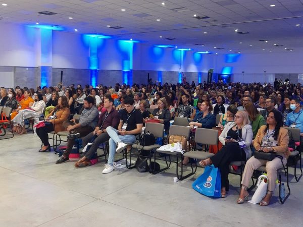 Maior cooperativa educacional do Brasil reúne gestores de todo o país no primeiro dia de Congresso. — Foto: Divulgação